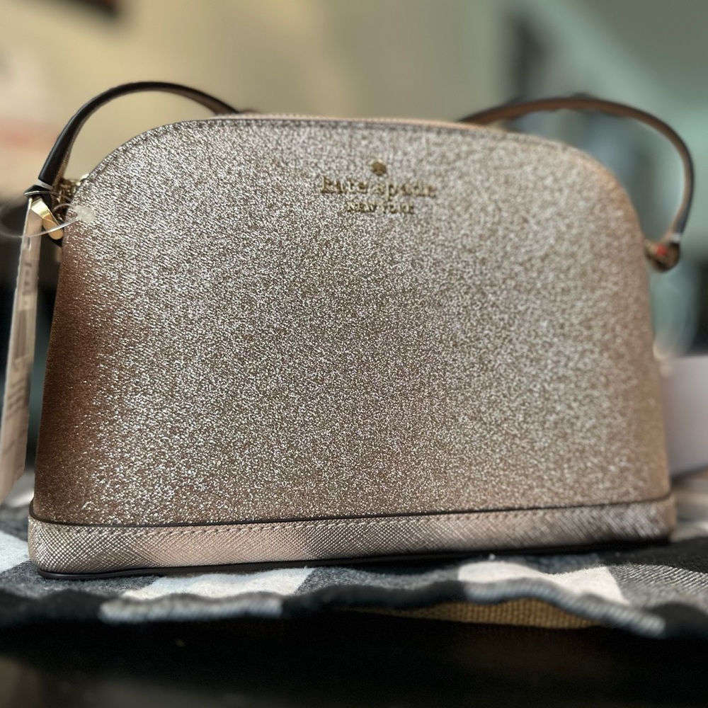 Kate Spade NWT Tinsel Small Dome Glitter Fabric Crossbody Rose Gold K8713 ✨